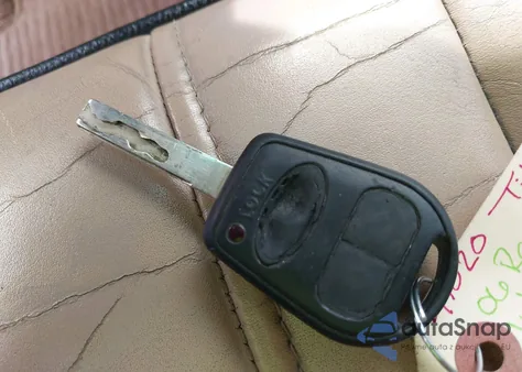 2006 Land Rover Range Rover Hse from USA, damaged, VIN SALMF15476A208342